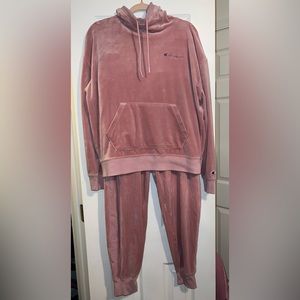 LIKE NEW! Champion Sweat Set, Size: L